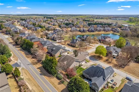 View/Area - Undisclosed, Greer, SC 29650 photo 2 of 7
