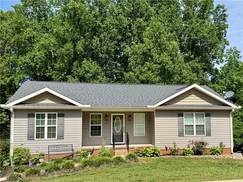 119 Nicholas Ct, Easley, SC 29640