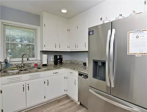 Kitchen - 1055 Skyline Dr, Toccoa, GA 30577 photo 2 of 4
