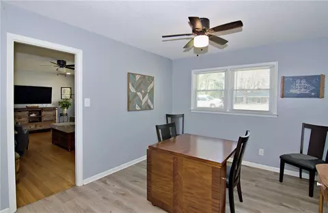 Dining - 1055 Skyline Dr, Toccoa, GA 30577 photo 2 of 2