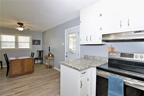Kitchen - 1055 Skyline Dr, Toccoa, GA 30577 photo 4 of 4