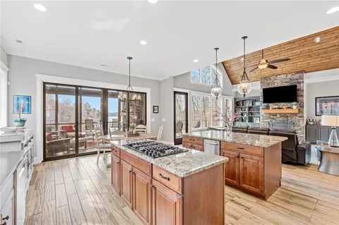 Kitchen - 827 Top Ridge Dr, Sunset, SC 29685 photo 3 of 5