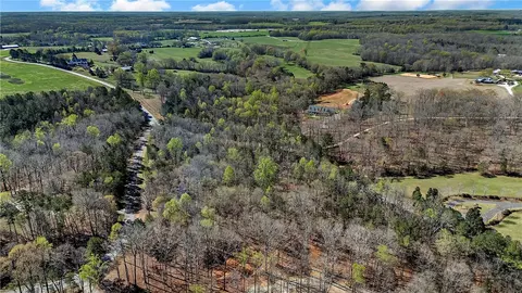 3 271 Coneross Pt, Seneca, SC 29678 photo 5