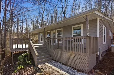 376 Bright Eyes Dr, Westminster, SC 29693