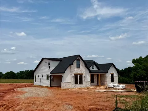 126 Stone Creek Ln, Belton, SC 29627