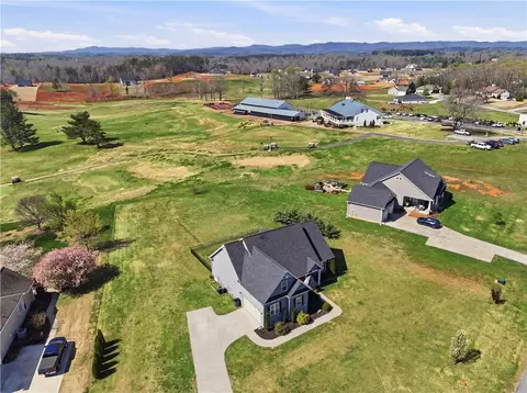 View/Area - 1312 Falcons Dr, Walhalla, SC 29691 photo 2 of 5