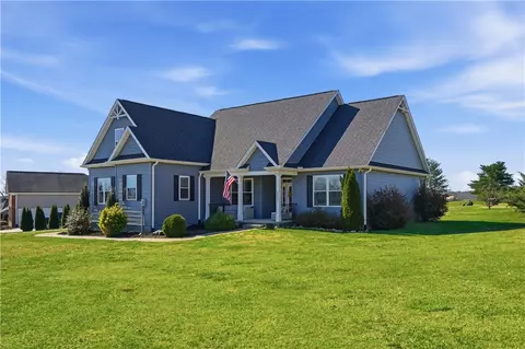Exterior - 1312 Falcons Dr, Walhalla, SC 29691 photo 2 of 8