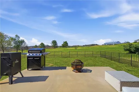 Exterior - 1312 Falcons Dr, Walhalla, SC 29691 photo 5 of 8