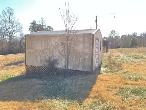 Exterior - 142 S Abbott Rd, Walhalla, SC 29691 photo 3 of 4