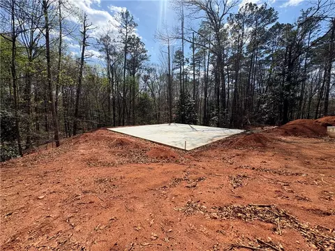 103 Hughes St, Seneca, SC 29672