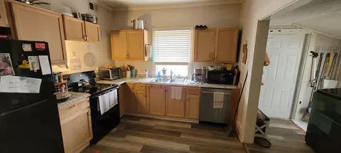 Kitchen - 223 Second St, Newry, SC 29665 photo 2 of 6