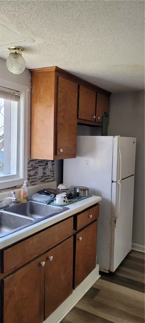 Kitchen - 223 Second St, Newry, SC 29665 photo 5 of 6