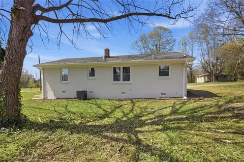 Exterior - 209 Pine St, Seneca, SC 29678 photo 3 of 4