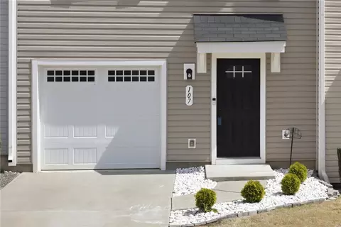 107 Sproles Ln, Easley, SC 29642