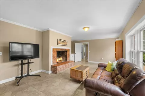 Living - 102 Cherokee Rd, Clemson, SC 29631 photo 8 of 8