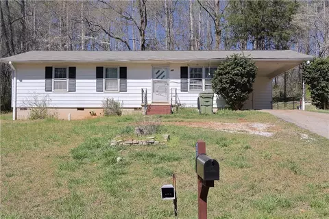 235 Meadowlark Dr, Walhalla, SC 29691