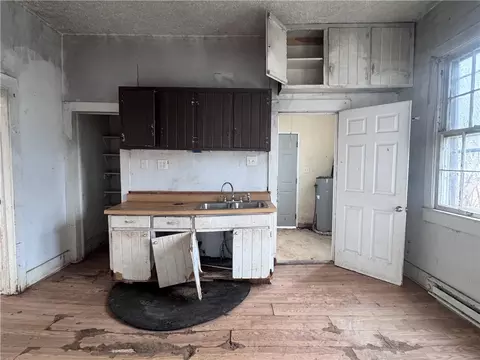Kitchen - 32 Ames St, Seneca, SC 29678 photo 1 of 1