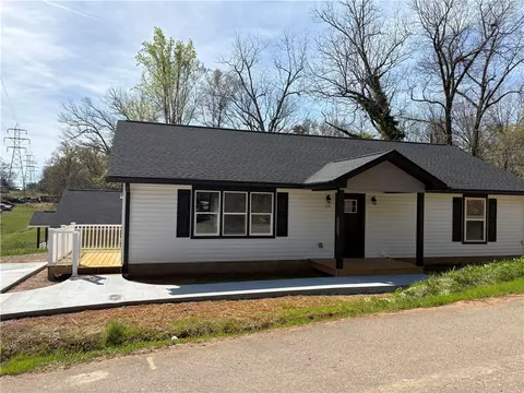 Exterior - 110 Ware St, Seneca, SC 29678 photo 3 of 7