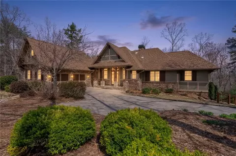 435 Shimmering Water Ln, Salem, SC 29676