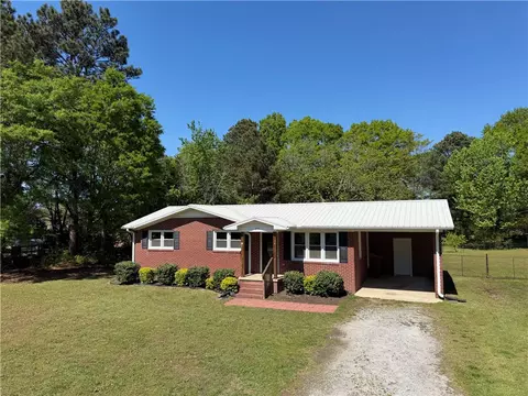 236 Clardy Rd, Pelzer, SC 29669