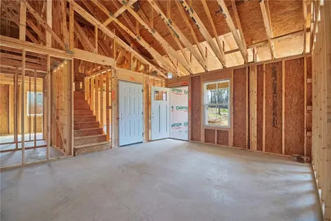 Entry Way - 104 Albert Dr, Honea Path, SC 29654 photo 2 of 10