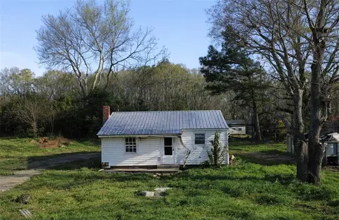 1305 E Park Dr, Anderson, SC 29621 photo 1