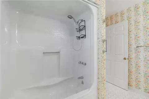Bath - 1 Birch Pl, Clemson, SC 29631 photo 3 of 3