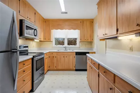 Kitchen - 1 Birch Pl, Clemson, SC 29631 photo 1 of 3