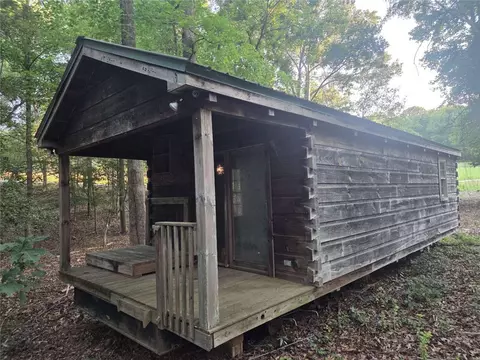 207 Turk Rd, Townville, SC 29689