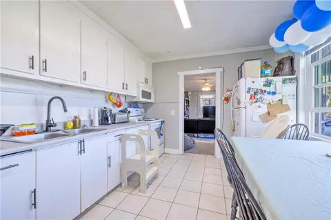 Kitchen - 302 Bryant St, Central, SC 29630 photo 3 of 3