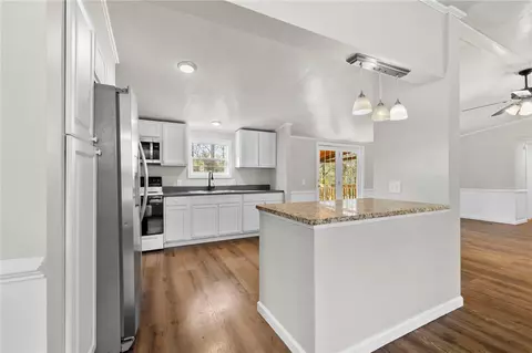 204 Sarrar St, Pendleton, SC 29670 photo 7