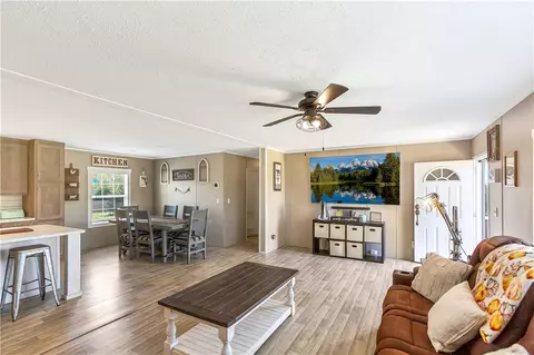 633 Project Rd, Iva, SC 29655 photo 4
