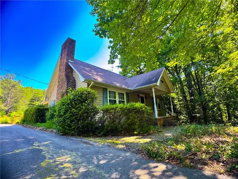213 Anthony Rd, Pickens, SC 29671 photo 2
