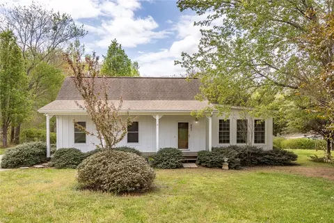 201 Sanders Rd, Liberty, SC 29657