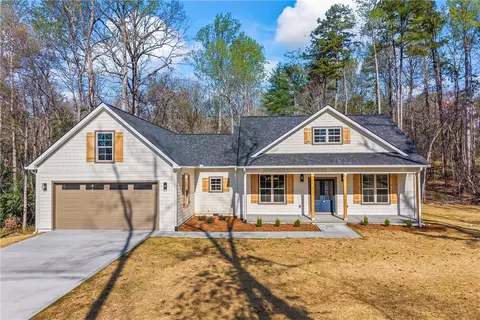 437 Falcons Lair West Dr, Walhalla, SC 29691