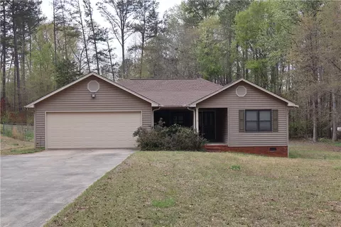 1559 Fort Hill Dr, Seneca, SC 29678