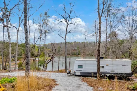 159 Lakeside Dr, Mountain Rest, SC 29664