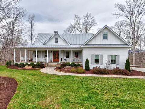 625 Riverstead Dr, Marietta, SC 29661