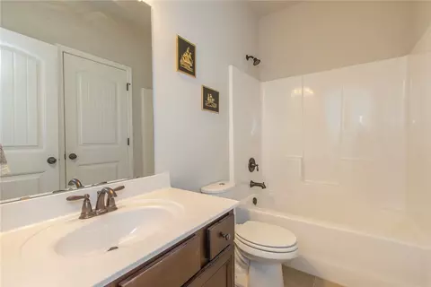 Bath - 22 Old American Blvd, Pendleton, SC 29670 photo 6 of 7