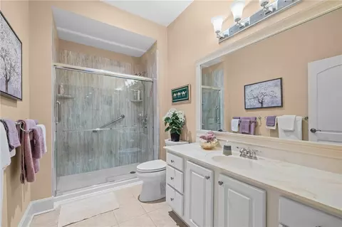 Bath - 729 Navigators Pointe Pointe, Seneca, SC 29672 photo 4 of 5