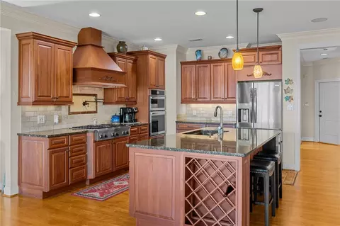 Kitchen - 729 Navigators Pointe Pointe, Seneca, SC 29672 photo 1 of 4