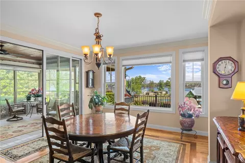 Dining - 729 Navigators Pointe Pointe, Seneca, SC 29672 photo 1 of 2