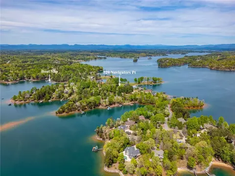 View/Area - 729 Navigators Pointe Pointe, Seneca, SC 29672 photo 3 of 6