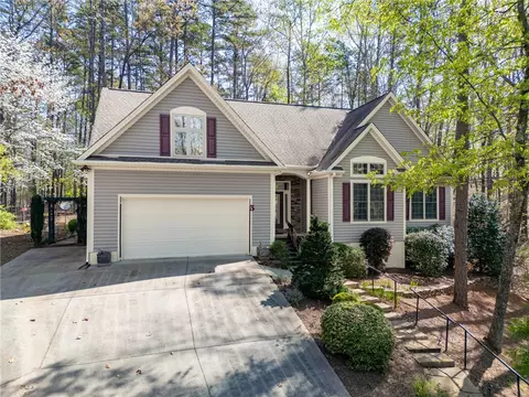 3 Halyard Way, Salem, SC 29676