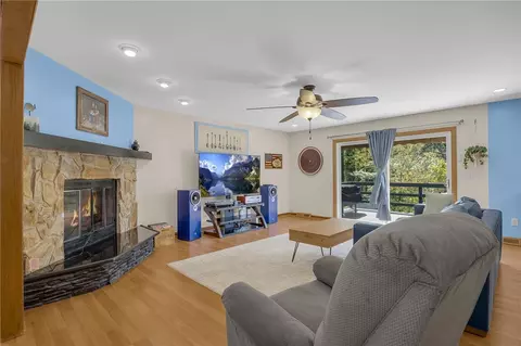 Living - 1002 Berkeley Dr, Clemson, SC 29631 photo 1 of 1