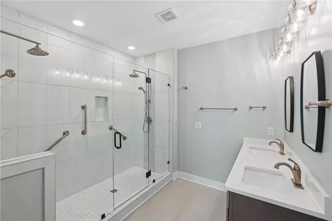 Bath - 135 Ridgeline Row, Central, SC 29630 photo 1 of 4