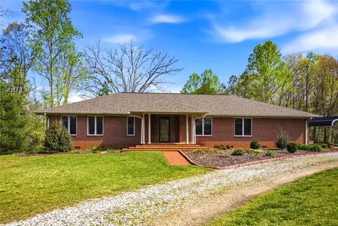 230 Christy Ln, Walhalla, SC 29691