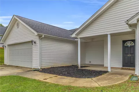 129 Saint James Ct, Anderson, SC 29621