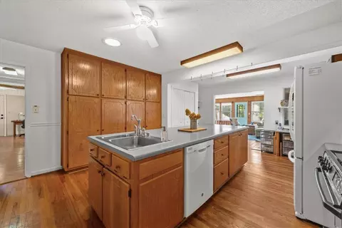 Kitchen - 936 Chester Cir #HOPKINS, Pendleton, SC 29670 photo 3 of 3