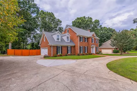 Exterior - 1012 Three Bridges Rd, Easley, SC 29642 photo 2 of 9